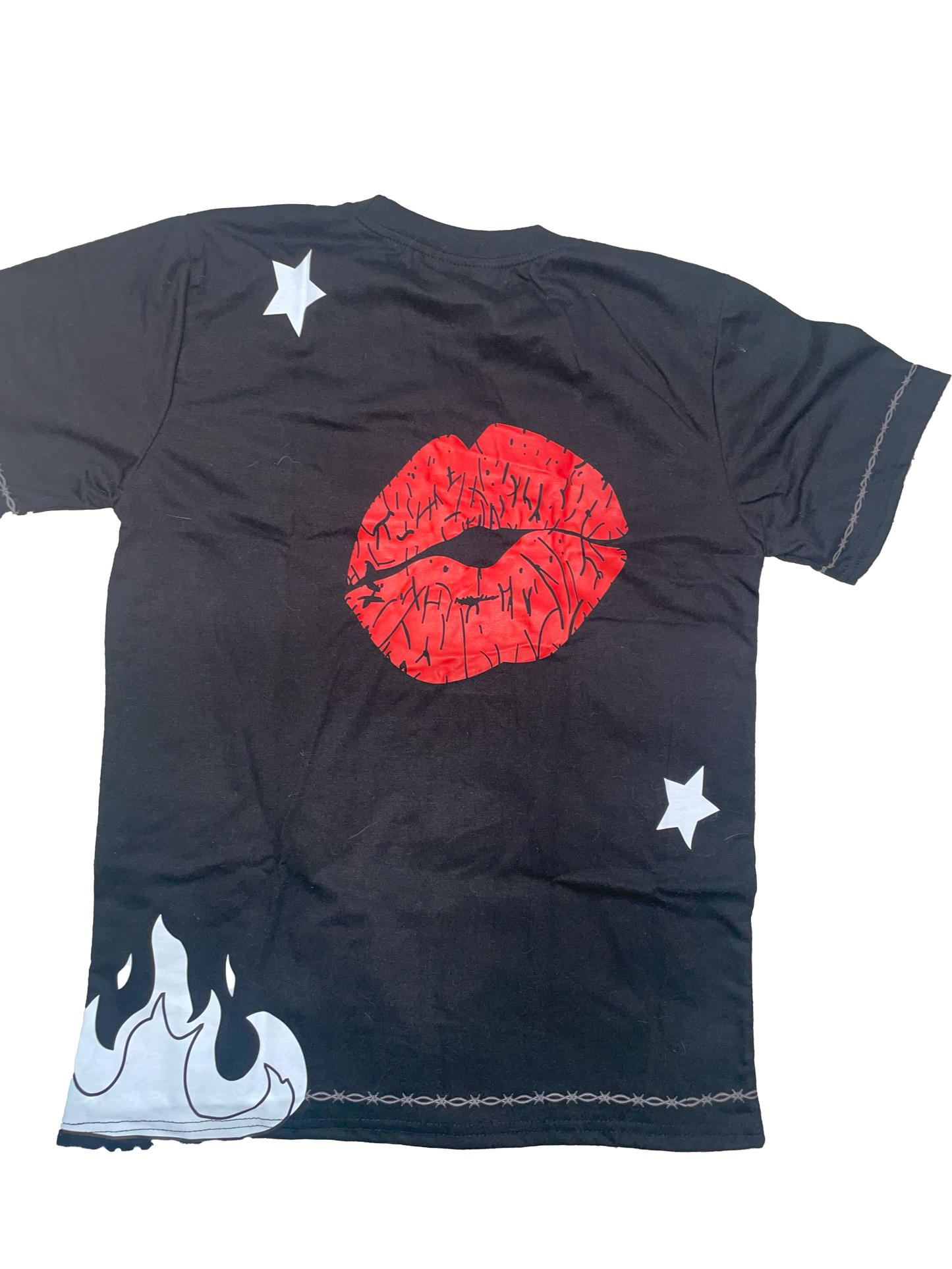 WRLD lips black